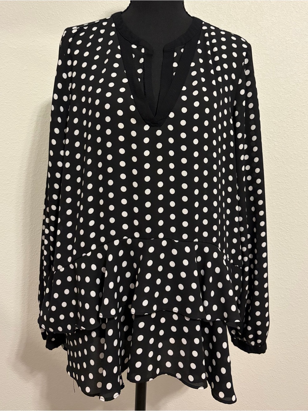 ELLE Black White Polka Dot Ruffle Peplum Blouse L